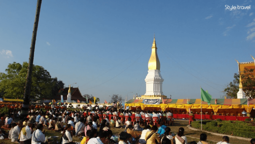 Boun Pha That Sikhottabong Stupa Festival